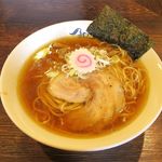 淡成らー麺
