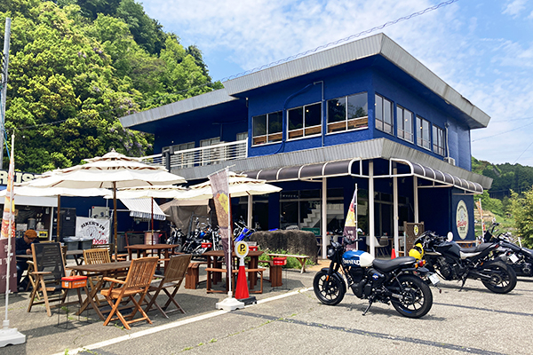 バイカーズカフェトラスト1